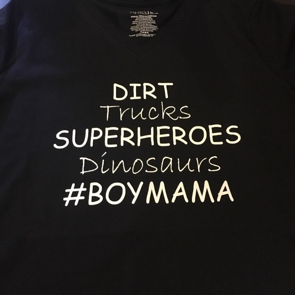 Women’s mamma tshirts 100% hand made vinyl & press